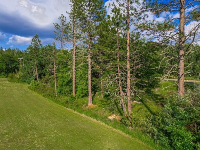 Live the Golf Course Lifestyle!Have you ever dreamed of living on Illinois Valley Golf Course in Oregon - for sale on GolfHomes.com, golf home, golf lot
