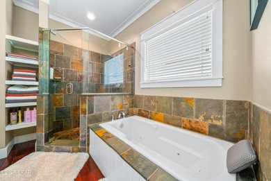 Beautiful home located in the highly sought after community of on Holiday Golf Club in Florida - for sale on GolfHomes.com, golf home, golf lot