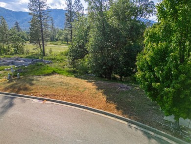 Live the Golf Course Lifestyle!Have you ever dreamed of living on Illinois Valley Golf Course in Oregon - for sale on GolfHomes.com, golf home, golf lot