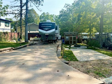 Both 9181 and 9183 Cherokee Trail are included in this on Lake Tansi Village Country Club in Tennessee - for sale on GolfHomes.com, golf home, golf lot