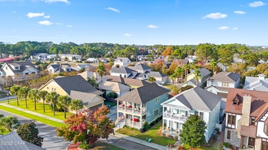 Beautiful home located in the highly sought after community of on Holiday Golf Club in Florida - for sale on GolfHomes.com, golf home, golf lot