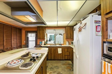 This 2 bedroom 2 bath turn key furnished manufactured home is on Caliente Springs Golf Resort in California - for sale on GolfHomes.com, golf home, golf lot