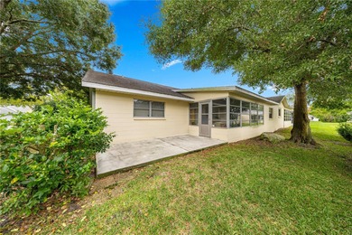 Beautifully maintained 2-bedroom, 2-bath Extended Montgomery on On Top of the World Golf Course in Florida - for sale on GolfHomes.com, golf home, golf lot
