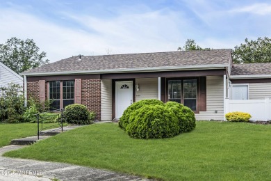 Be prepared to be ''wowed''!! Beautifully renovated 2 bedroom on Leisure Village West Assoc. in New Jersey - for sale on GolfHomes.com, golf home, golf lot