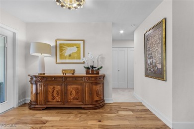 Move right into to this light and airy Carriedale cottage. A on Fiddlesticks Country Club in Florida - for sale on GolfHomes.com, golf home, golf lot