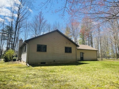 This 3 Bedroom, 2 full bath ranch is a peaceful place to make on Canadian Lakes Country Club-The Royal Course in Michigan - for sale on GolfHomes.com, golf home, golf lot
