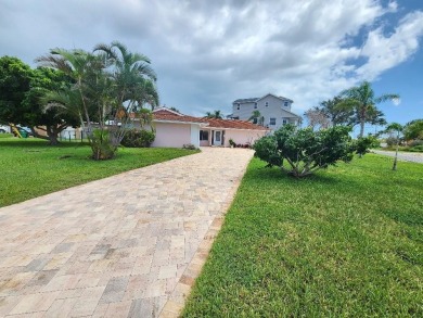 UPDATES JUST COMPLETED ON THIS PASADENA GOLF CLUB ESTATES on Pasadena Yacht and Country Club in Florida - for sale on GolfHomes.com, golf home, golf lot