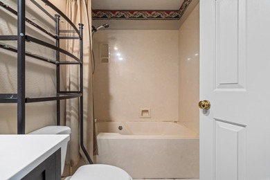 Be a part of Diamondhead with this 2/2 condo. Ground floor on Diamondhead Golf and Country Club in Arkansas - for sale on GolfHomes.com, golf home, golf lot