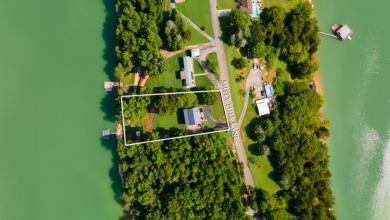 YEAR-ROUND WATERFRONT ON CHEROKEE LAKE on Morristown Golf and Country Club in Tennessee - for sale on GolfHomes.com, golf home, golf lot
