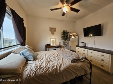 Back on the market at no-fault to seller. Welcome to Grayling on Prairie Falls Golf Club in Idaho - for sale on GolfHomes.com, golf home, golf lot