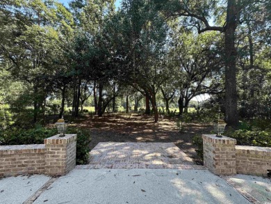DeBordieu Colony - This stately 3-bedroom, 3.5-bath beautiful on DeBordieu Country Club in South Carolina - for sale on GolfHomes.com, golf home, golf lot