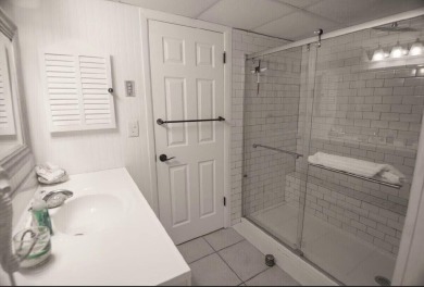 Condo in the HEART of DESTIN! This 1 bedroom 1 bath unit is on Sandpiper Cove Golf Course in Florida - for sale on GolfHomes.com, golf home, golf lot