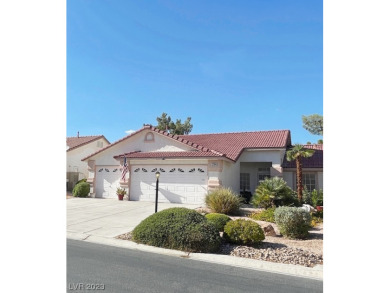 Beautiful 1 story home with sparkling pool in desirable Los on Los Prados Golf Course in Nevada - for sale on GolfHomes.com, golf home, golf lot