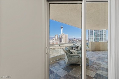 Welcome to luxury high-rise living in the heart of Las Vegas! on Las Vegas Country Club in Nevada - for sale on GolfHomes.com, golf home, golf lot