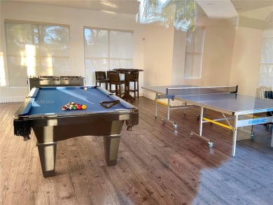 Fully remodeled, stunning 2/2 apartment in the heart of Doral! on Jim McLean Signature Course in Florida - for sale on GolfHomes.com, golf home, golf lot