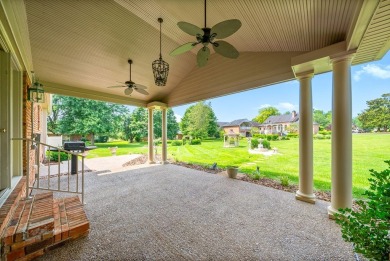 Prime location located on the golf course! This beautiful and on Hopkinsville Golf and Country Club in Tennessee - for sale on GolfHomes.com, golf home, golf lot