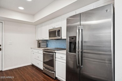 Single-level, move-in ready Townhouse with desirable split floor on McCormick Ranch Golf Club in Arizona - for sale on GolfHomes.com, golf home, golf lot