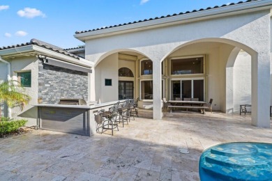 Welcome to your dream home! This beautiful, fully renovated on Woodfield Country Club in Florida - for sale on GolfHomes.com, golf home, golf lot