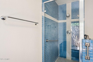 Single-level, move-in ready Townhouse with desirable split floor on McCormick Ranch Golf Club in Arizona - for sale on GolfHomes.com, golf home, golf lot