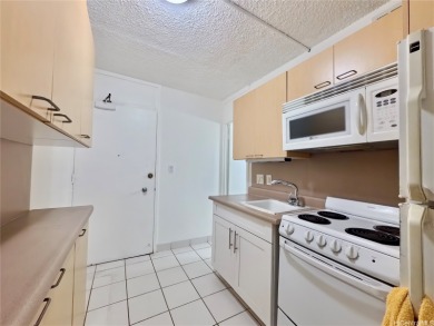 TURN KEY, MOVE-IN CONDITION, FEE SIMPLE. Welcome to Ainahau on Ala Wai Golf Course in Hawaii - for sale on GolfHomes.com, golf home, golf lot