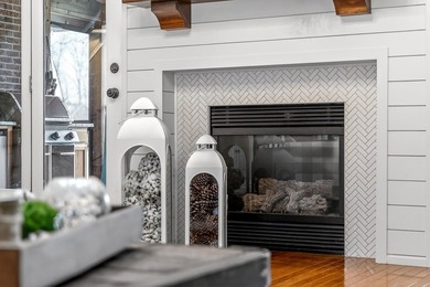 Beautiful White Plains Golf-Course Home with Exceptional Storage on White Plains Golf Course in Tennessee - for sale on GolfHomes.com, golf home, golf lot