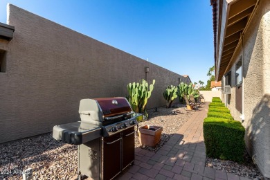 Lovely Cimmaron floor plan in sought after Palo Verdee into this on Palo Verde Golf and Country Club in Arizona - for sale on GolfHomes.com, golf home, golf lot