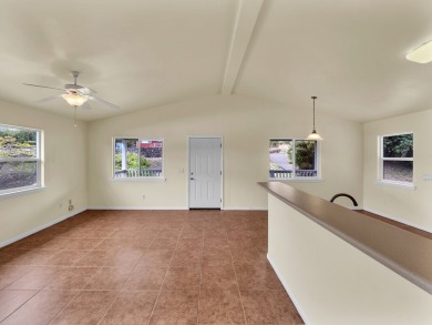 Well-kept 3 bedroom, 2 bathroom home in Discovery Harbor is the on Discovery Harbour Golf Course in Hawaii - for sale on GolfHomes.com, golf home, golf lot
