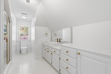 Beautifully renovated, this stunning Grand Oaks home blends on The Country Club of Oxford in Mississippi - for sale on GolfHomes.com, golf home, golf lot