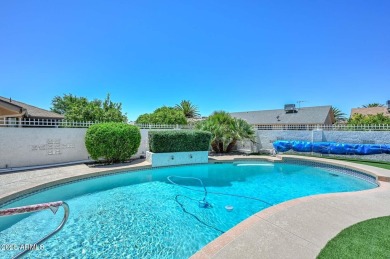 Welcome to this beautifully maintained 2 bed, 2 bath home in Sun on Grandview Golf Course in Arizona - for sale on GolfHomes.com, golf home, golf lot