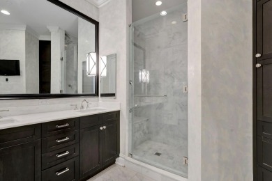 Utmost elegance meets ultra-spaciousness in this rare gem of a on North Hills Country Club in New York - for sale on GolfHomes.com, golf home, golf lot