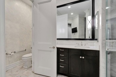 Utmost elegance meets ultra-spaciousness in this rare gem of a on North Hills Country Club in New York - for sale on GolfHomes.com, golf home, golf lot