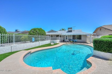 Welcome to this beautifully maintained 2 bed, 2 bath home in Sun on Grandview Golf Course in Arizona - for sale on GolfHomes.com, golf home, golf lot