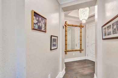 Utmost elegance meets ultra-spaciousness in this rare gem of a on North Hills Country Club in New York - for sale on GolfHomes.com, golf home, golf lot