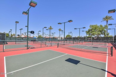 Welcome to this beautifully maintained 2 bed, 2 bath home in Sun on Grandview Golf Course in Arizona - for sale on GolfHomes.com, golf home, golf lot
