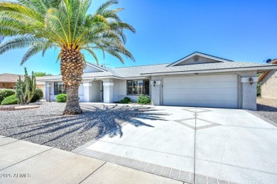 Welcome to this beautifully maintained 2 bed, 2 bath home in Sun on Grandview Golf Course in Arizona - for sale on GolfHomes.com, golf home, golf lot
