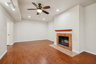 Discover a stylish and inviting 2-bed, 2.5-bath Riverhill on Riverhill Country Club in Texas - for sale on GolfHomes.com, golf home, golf lot