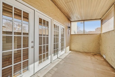 Discover a stylish and inviting 2-bed, 2.5-bath Riverhill on Riverhill Country Club in Texas - for sale on GolfHomes.com, golf home, golf lot