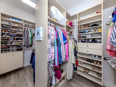 Experience the exceptional lifestyle offered by this on The Venice Golf and Country Club in Florida - for sale on GolfHomes.com, golf home, golf lot