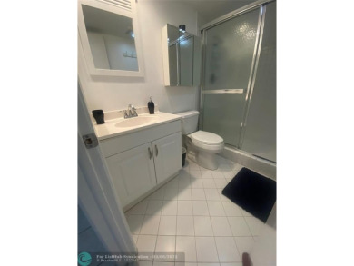Don't miss this opportunity to own an Amazing updated garden on Oaks Country Club in Florida - for sale on GolfHomes.com, golf home, golf lot