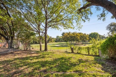 Three bedroom, two bath home right on the Diamond Oaks golf on Diamond Oaks Golf and Country Club in Texas - for sale on GolfHomes.com, golf home, golf lot