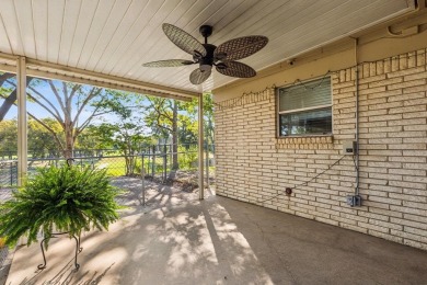 Three bedroom, two bath home right on the Diamond Oaks golf on Diamond Oaks Golf and Country Club in Texas - for sale on GolfHomes.com, golf home, golf lot