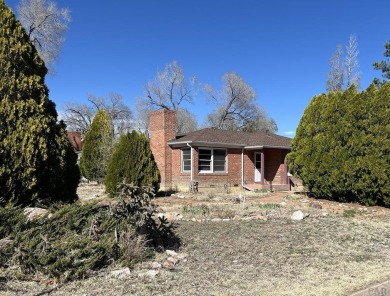 A fantastic opportunity, this home features a functional on Pueblo Country Club in Colorado - for sale on GolfHomes.com, golf home, golf lot