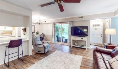 This 1,366 sqft, 3-bedroom, 2-full bath condo offers the perfect on Fox Den Golf Course in Ohio - for sale on GolfHomes.com, golf home, golf lot