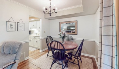 This 1,366 sqft, 3-bedroom, 2-full bath condo offers the perfect on Fox Den Golf Course in Ohio - for sale on GolfHomes.com, golf home, golf lot