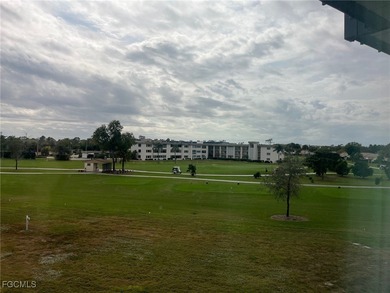 Welcome Home to Your Completely Updated Unit!! This 2 bedroom on Seven Lakes Golf and Tennis Community in Florida - for sale on GolfHomes.com, golf home, golf lot