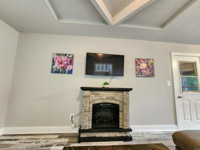 Secluded, private house with view of Sugar Loaf Mountain on Indian Hills Country Club in Arkansas - for sale on GolfHomes.com, golf home, golf lot
