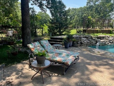 Upscale home in golf community with pool and plenty of room for on Indian Springs Country Club in Oklahoma - for sale on GolfHomes.com, golf home, golf lot