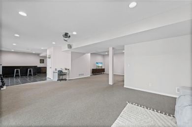 Welcome to this meticulously maintained one-owner 4-bed, 5-bath on Hodge Park Golf Club in Missouri - for sale on GolfHomes.com, golf home, golf lot