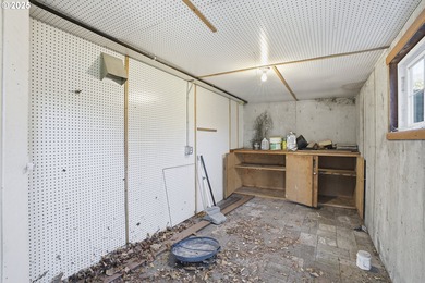 Live the beautiful Country Club Life where the 17th Green meets on Willamette Valley Country Club in Oregon - for sale on GolfHomes.com, golf home, golf lot