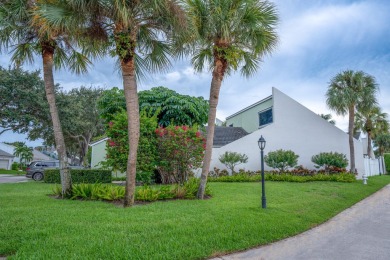 Discover serene, pet-friendly living in Greens Cay, nestled on Jonathans Landing Golf Club in Florida - for sale on GolfHomes.com, golf home, golf lot